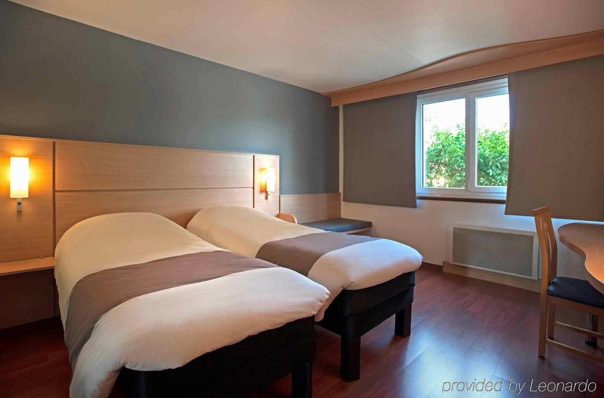 Ibis 3 Lacs Neuchatel Thielle Eksteriør bilde
